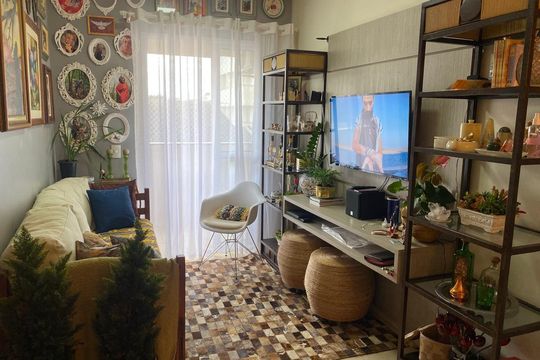 Sala de apartamento para alugar com 2 quartos, 70m² em Santa Mônica, Uberlândia