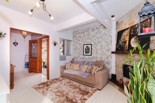 Casa à venda com 4 quartos, 184m² em Cavalhada, Porto Alegre
