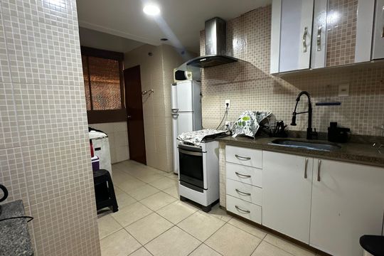 Cozinha de apartamento à venda com 3 quartos, 115m² em Recreio dos Bandeirantes, Rio de Janeiro