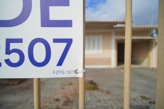 placa de casa à venda com 3 quartos, 140m² em Campina, São Leopoldo