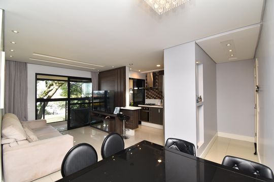 Apartamento para alugar com 2 quartos, 65m² em Cristo Rei, Curitiba