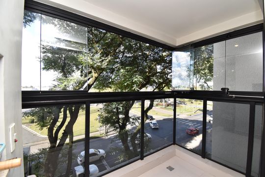 Sacada da Sala de apartamento para alugar com 2 quartos, 65m² em Cristo Rei, Curitiba