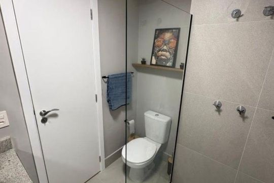 Banheiro de apartamento para alugar com 1 quarto, 30m² em Passo d’Areia, Porto Alegre