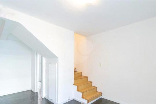 Casa à venda com 2 quartos, 115m² em Chácara Santo Antônio (Zona Sul), São Paulo