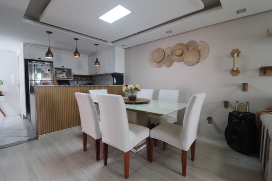 Sala de apartamento à venda com 3 quartos, 80m² em Parque Itrapoã, Santo André