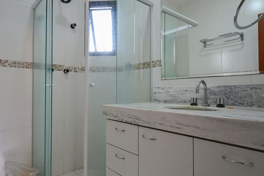 Banheiro Suíte 1 de casa de condomínio à venda com 4 quartos, 394m² em Jardim Ampliacao, São Paulo