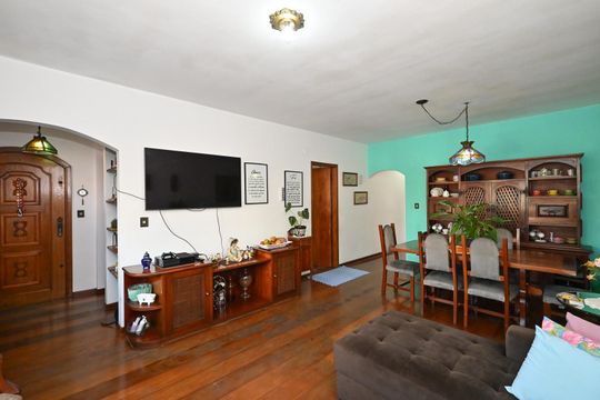 Casa para alugar com 3 quartos, 280m² em Parque Assuncao, Taboão da Serra