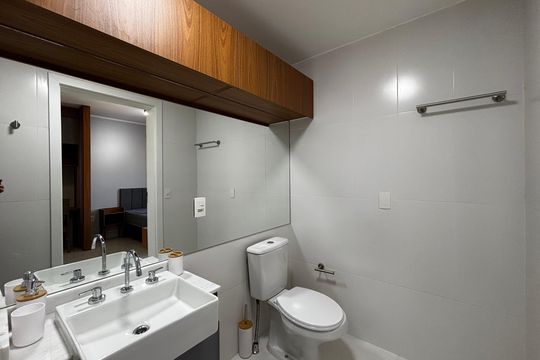 Banheiro  de kitnet/studio à venda com 1 quarto, 35m² em Perdizes, São Paulo