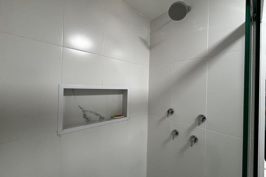 Banheiro  de kitnet/studio à venda com 1 quarto, 35m² em Perdizes, São Paulo