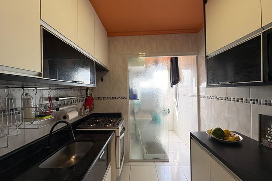 Cozinha de apartamento à venda com 2 quartos, 50m² em Vila Siqueira (zona Norte), São Paulo