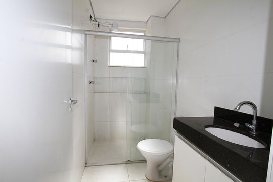 Banheiro Social de apartamento para alugar com 3 quartos, 92m² em Padre Eustáquio, Belo Horizonte