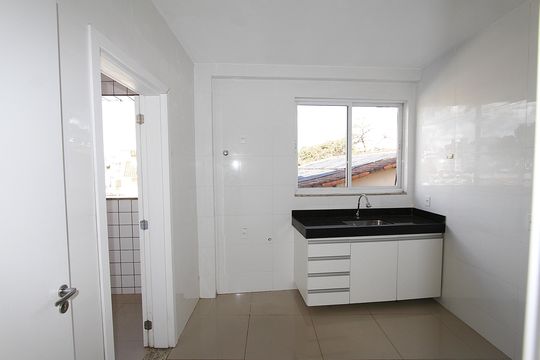 Cozinha de apartamento para alugar com 3 quartos, 92m² em Padre Eustáquio, Belo Horizonte
