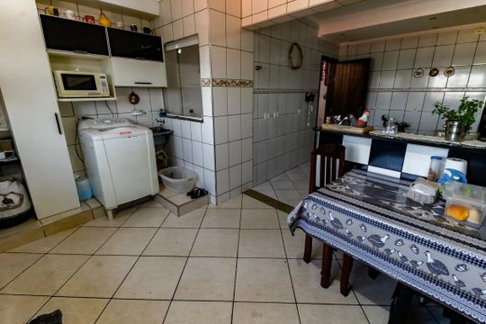 Cozinha - Armários de casa para alugar com 3 quartos, 140m² em Parque das Cigarreiras, Taboão da Serra