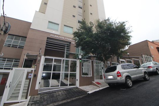 Fachada de apartamento para alugar com 3 quartos, 120m² em Santana, São Paulo