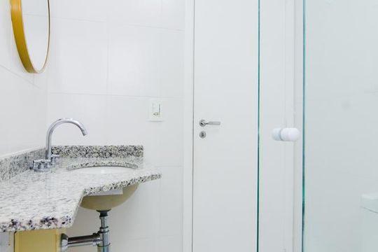 Banheiro Social de apartamento para alugar com 3 quartos, 80m² em Jardim Flor da Montanha, Guarulhos