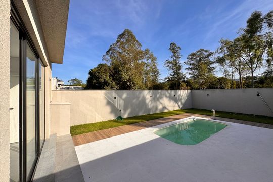 Área externa de apartamento à venda com 3 quartos, 255m² em Guaratiba, Rio de Janeiro