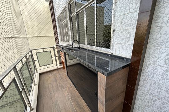 Varanda gourmet de apartamento à venda com 3 quartos, 75m² em Vila Valqueire, Rio de Janeiro