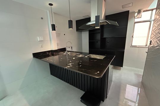 Cozinha de apartamento à venda com 3 quartos, 75m² em Vila Valqueire, Rio de Janeiro