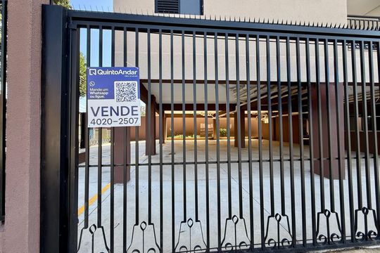Placa  de apartamento para alugar com 3 quartos, 124m² em Jardim Vila Galvao, Guarulhos