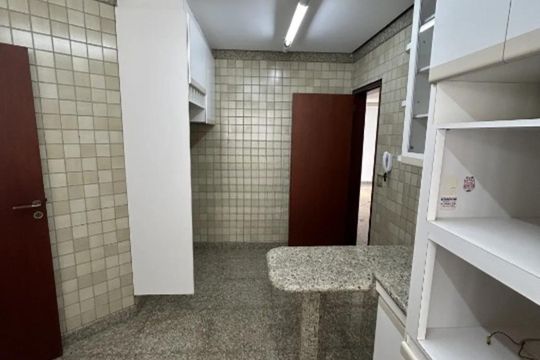 Cozinha de casa para alugar com 5 quartos, 379m² em Fundinho, Uberlândia