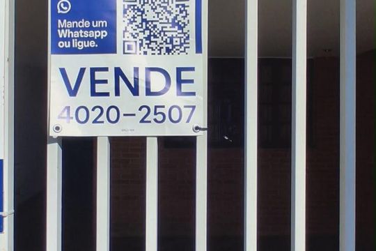 Placa  de casa à venda com 5 quartos, 160m² em Vila Marari, São Paulo