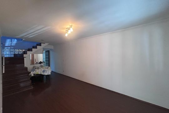 Sala  de casa à venda com 5 quartos, 160m² em Vila Marari, São Paulo
