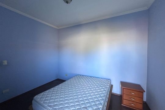 Quarto 2 de casa à venda com 5 quartos, 160m² em Vila Marari, São Paulo