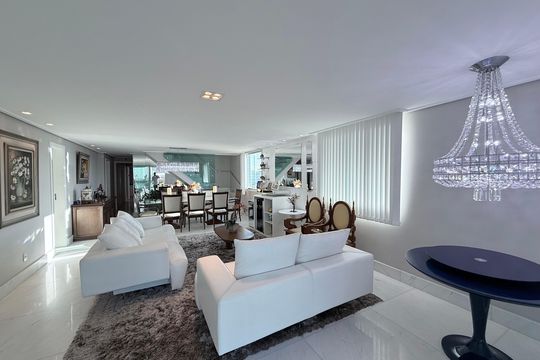 Apartamento à venda com 4 quartos, 360m² em Castelo, Belo Horizonte