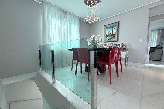 Apartamento à venda com 4 quartos, 360m² em Castelo, Belo Horizonte