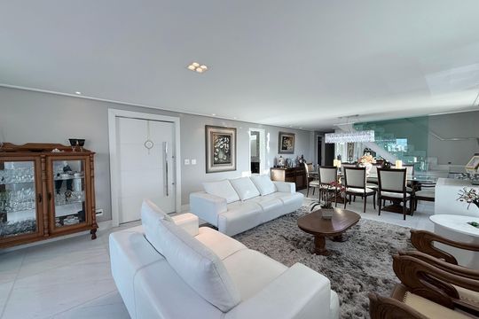 Apartamento à venda com 4 quartos, 360m² em Castelo, Belo Horizonte