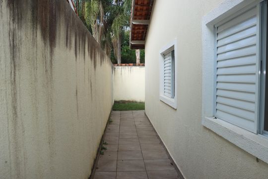 Área externa de casa de condomínio para alugar com 3 quartos, 77m² em Jardim Nova Coimbra, Cotia