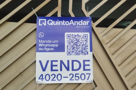 Placa Instalada de casa para alugar com 7 quartos, 380m² em Parque Santo Antônio, São Paulo