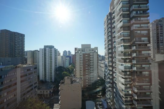 Vista de apartamento à venda com 2 quartos, 51m² em Vila Mariana, São Paulo