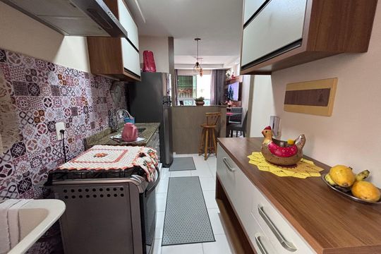 Cozinha de apartamento à venda com 2 quartos, 43m² em Vargem Pequena, Rio de Janeiro