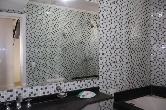 Apartamento para alugar com 3 quartos, 137m² em Jardim Avelino, São Paulo