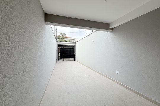 Garagem de casa à venda com 3 quartos, 120m² em Vila Prudente, São Paulo