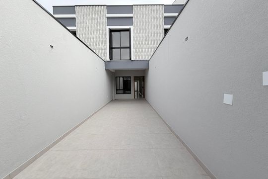 Garagem de casa à venda com 3 quartos, 120m² em Vila Prudente, São Paulo