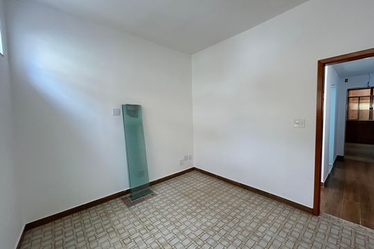 Quarto 1 de casa para alugar com 2 quartos, 90m² em Vila Valqueire, Rio de Janeiro