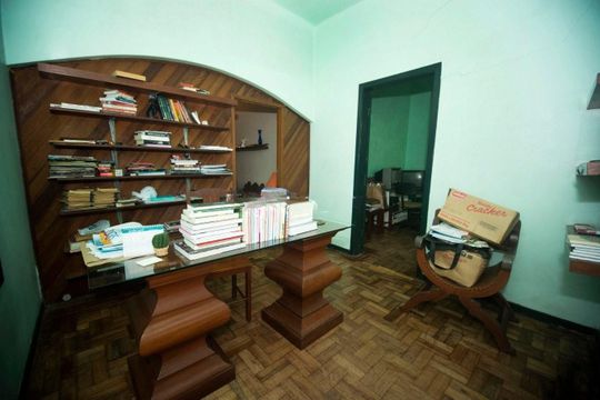 Sala de casa à venda com 3 quartos, 281m² em Petrópolis, Porto Alegre