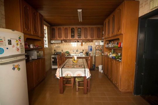 Cozinha de casa à venda com 3 quartos, 281m² em Petrópolis, Porto Alegre