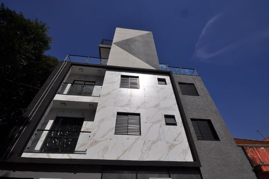 Fachada de apartamento para alugar com 2 quartos, 38m² em Vila Isolina Mazzei, São Paulo
