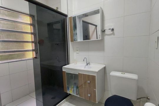Banheiro de apartamento à venda com 1 quarto, 37m² em Centro Histórico de São Paulo, São Paulo