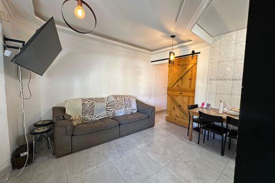 Sala de casa de condomínio à venda com 2 quartos, 71m² em Chácaras Marco, Barueri