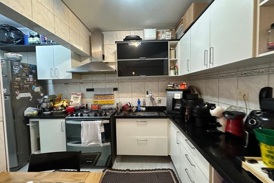 Cozinha de casa de condomínio à venda com 2 quartos, 71m² em Chácaras Marco, Barueri