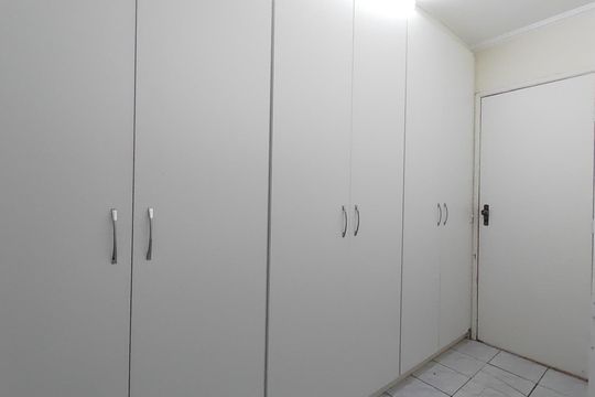 Quarto 2 de apartamento para alugar com 3 quartos, 68m² em Chácaras Tubalina e Quartel, Uberlândia