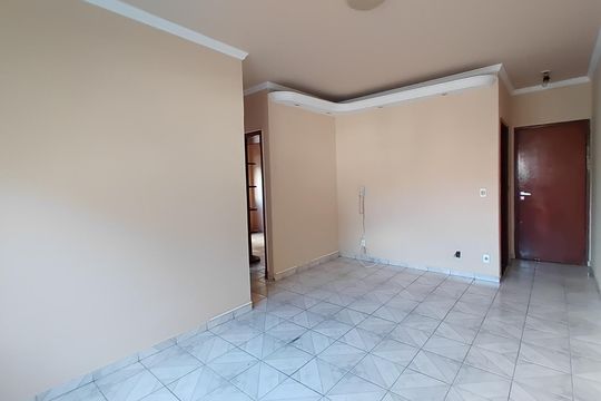 Sala de apartamento para alugar com 2 quartos, 48m² em Segismundo Pereira, Uberlândia