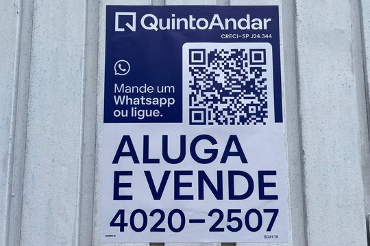Placa  de casa à venda com 3 quartos, 100m² em Vila Euthalia, São Paulo