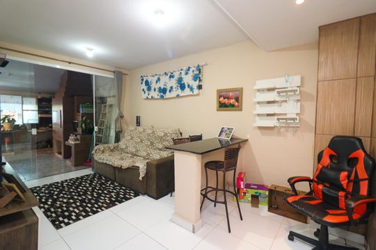 Casa à venda com 5 quartos, 220m² em Belém Velho, Porto Alegre