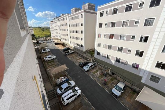 Vista de apartamento à venda com 2 quartos, 45m² em Camargos, Belo Horizonte