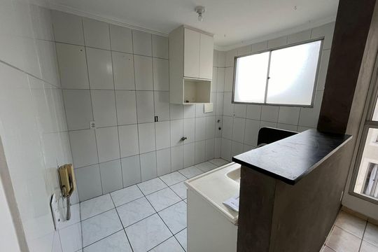 Cozinha de apartamento à venda com 2 quartos, 45m² em Camargos, Belo Horizonte